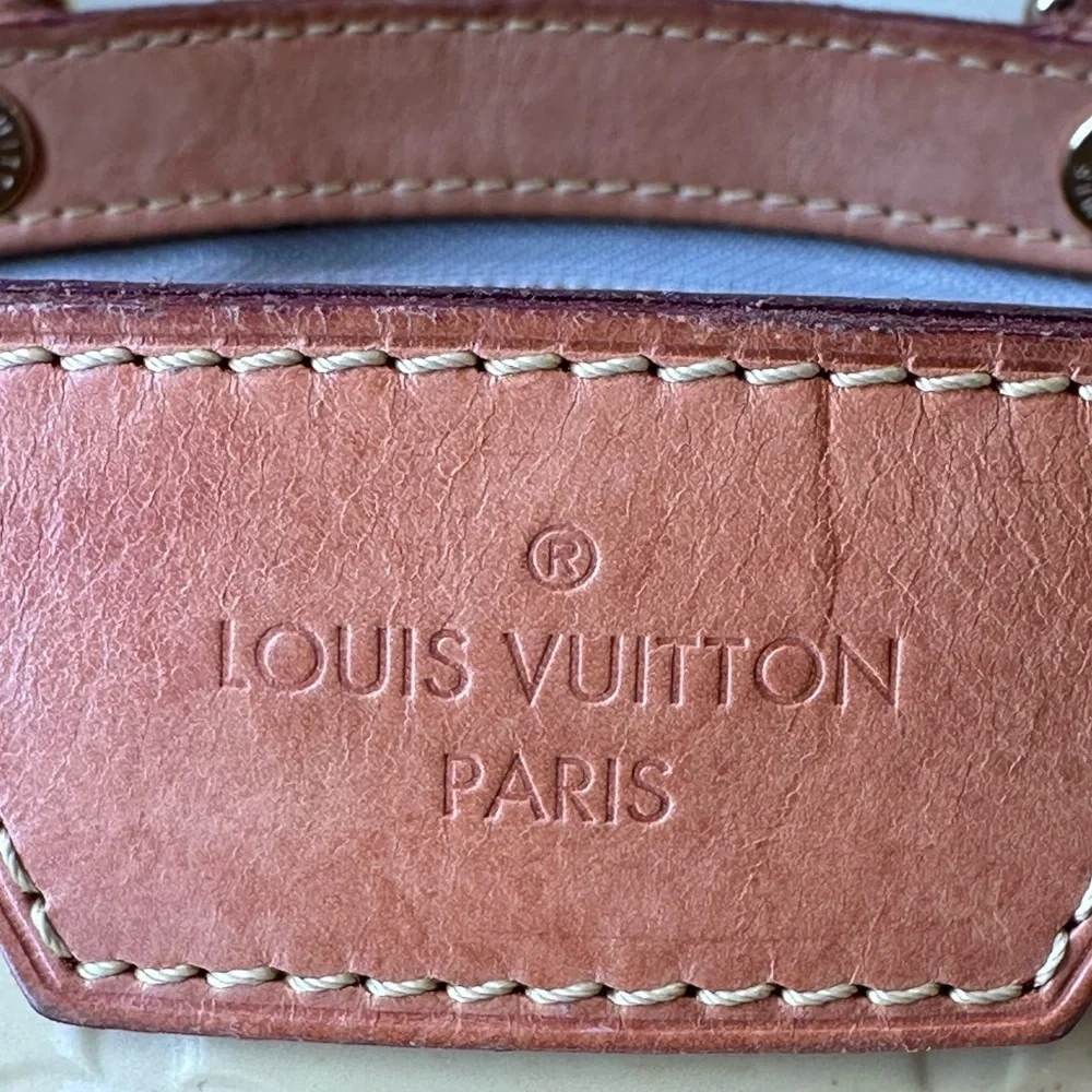 💯Authentic LOUIS VUITTON Vernis Brea MM Blanc Corail Handbag🍀